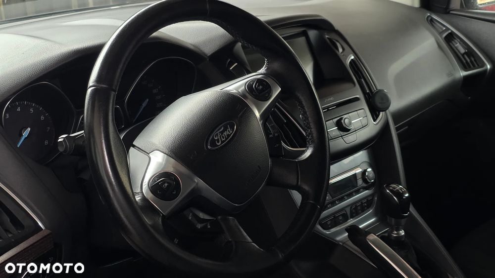 Ford Focus 1.6 EcoBoost Titanium - 6