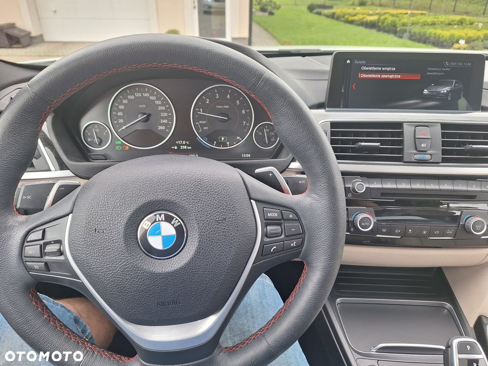 BMW Seria 3 330i xDrive Sport Line Sport - 24
