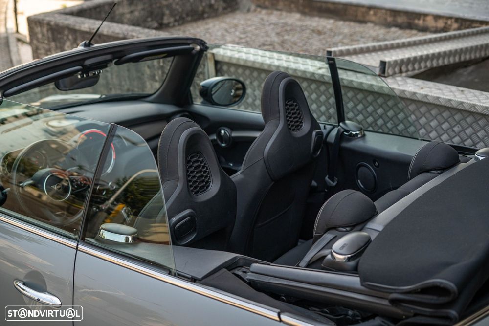 MINI Cabrio Cooper Premium Extra JCW Auto - 45