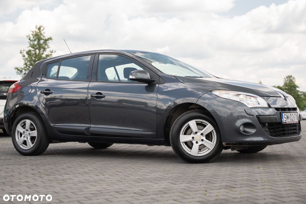 Renault Megane 1.6 16V Authentique - 8