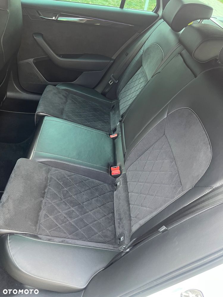 Skoda Superb 2.0 TSI 4x4 Sportline DSG - 12