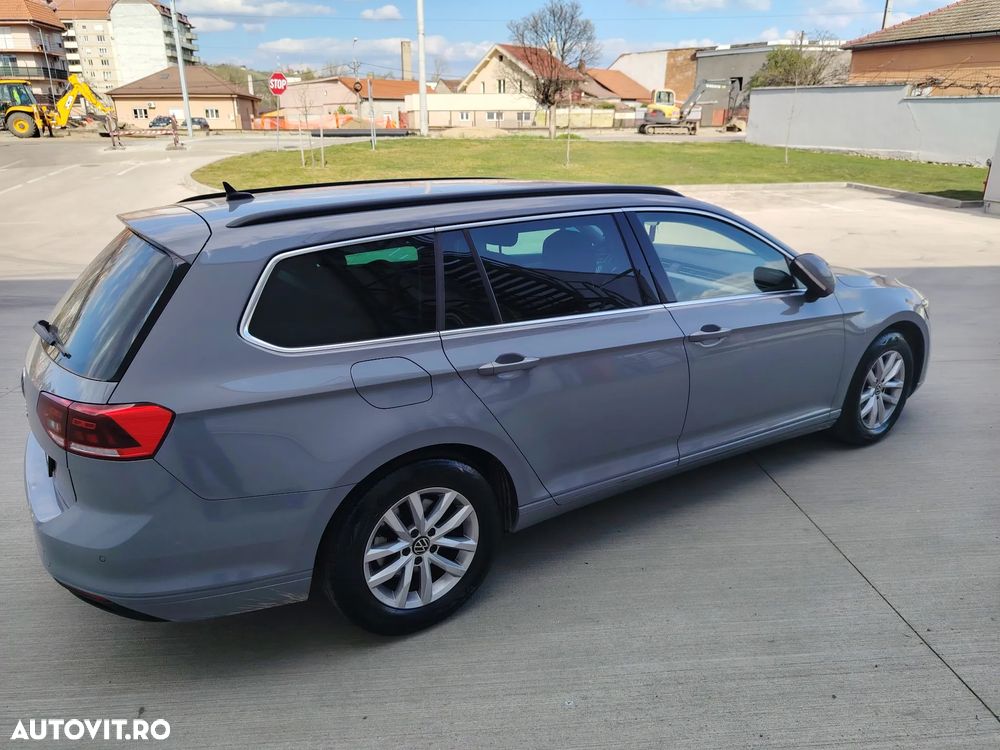 Volkswagen Passat 2.0 TDI SCR DSG Business - 12