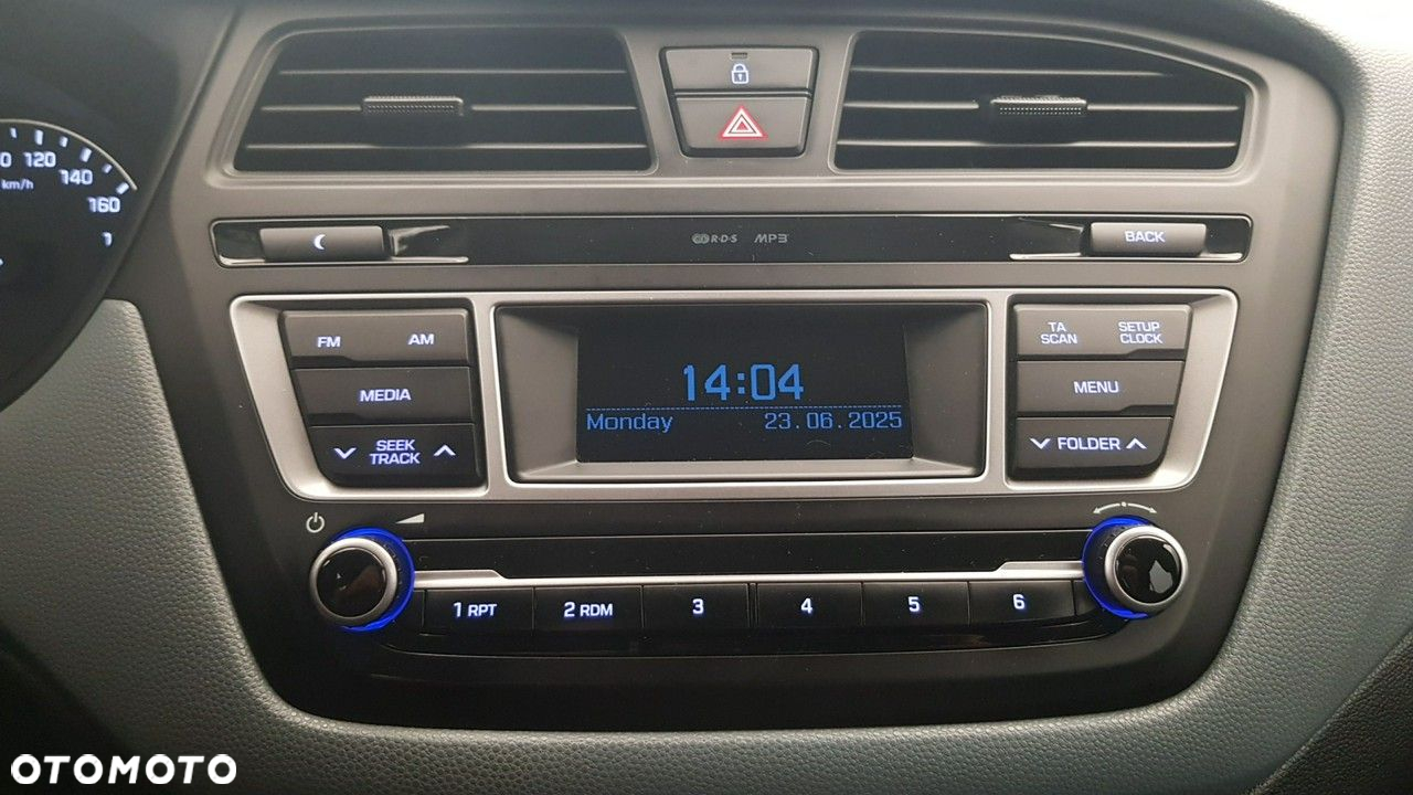 Hyundai i20 - 12