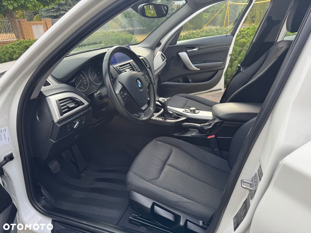 BMW Seria 1 116d - 17