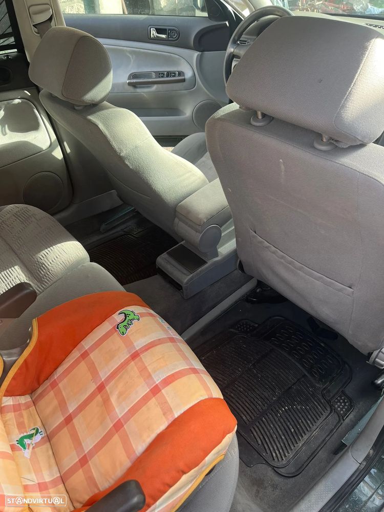 VW Passat Variant 1.9 TDi Confortline - 3