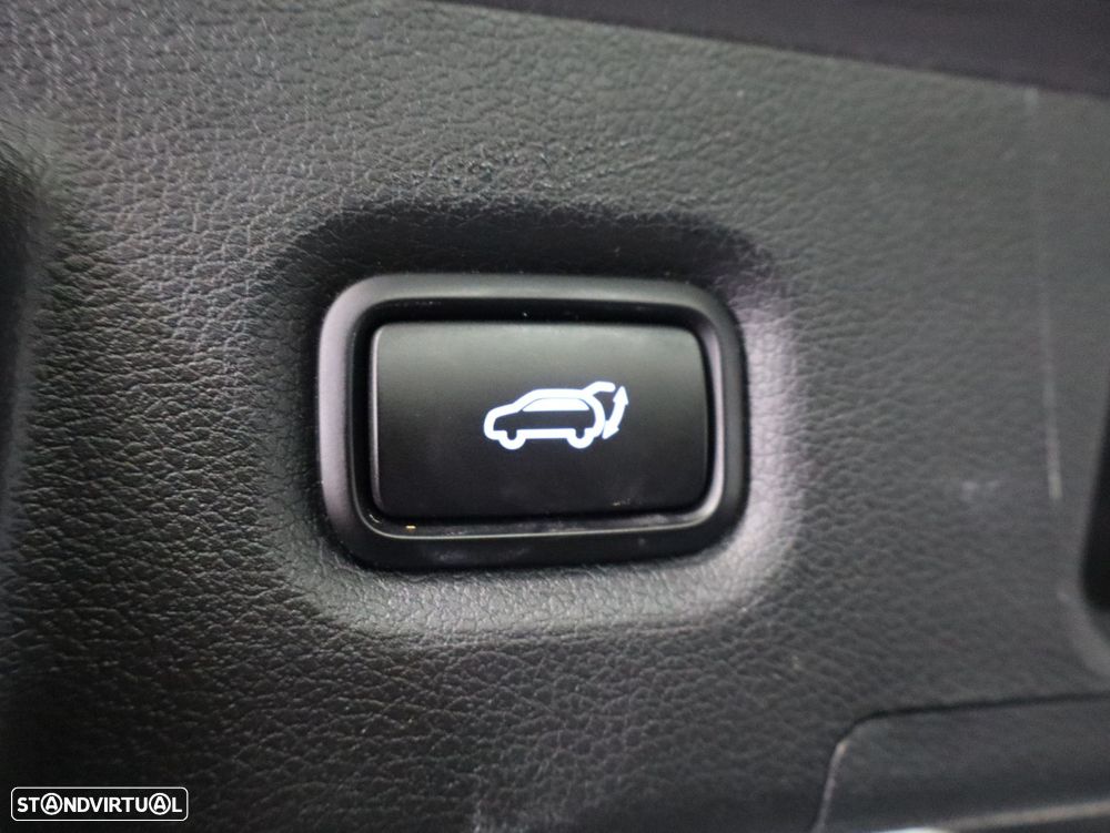 Hyundai Santa Fe 1.6 T-GDI PHEV Calligraphy Pack - 24