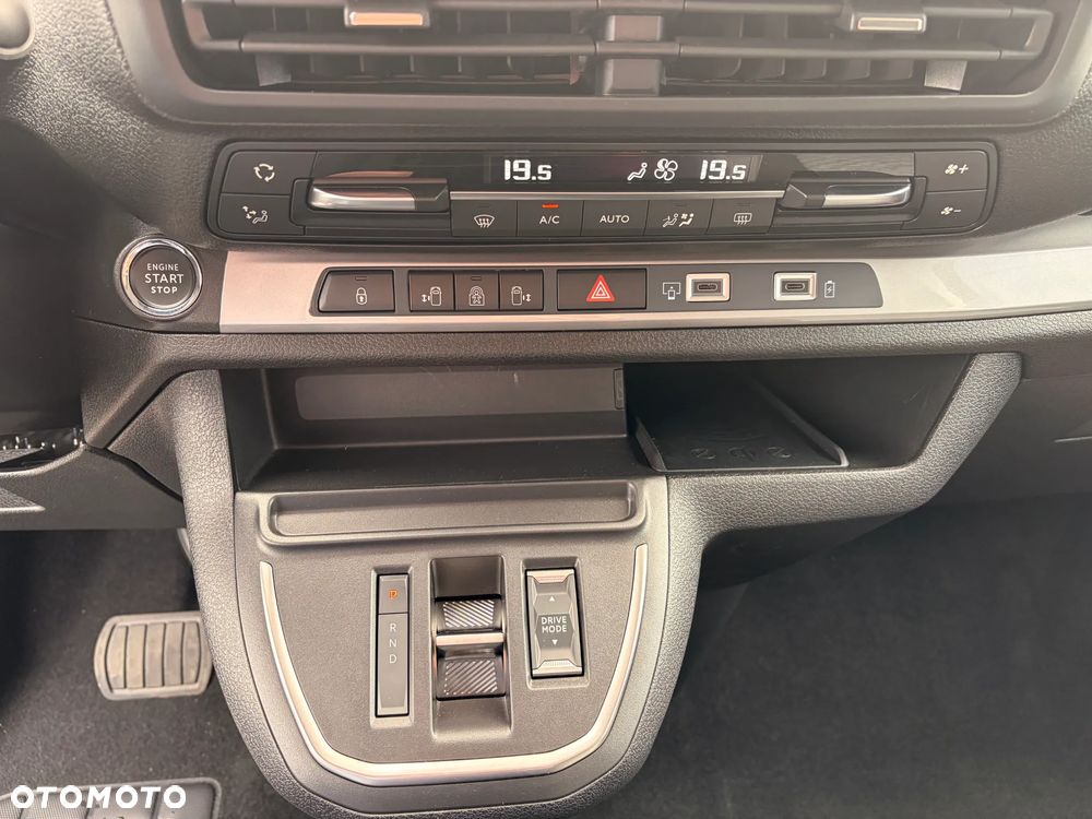 Peugeot Traveller 2.0 BlueHDi Long Business EAT8 - 15