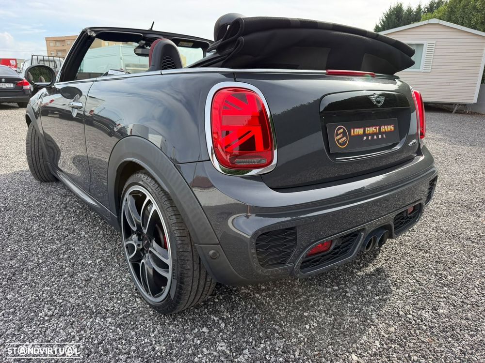 MINI Cabrio John Cooper Works - 41