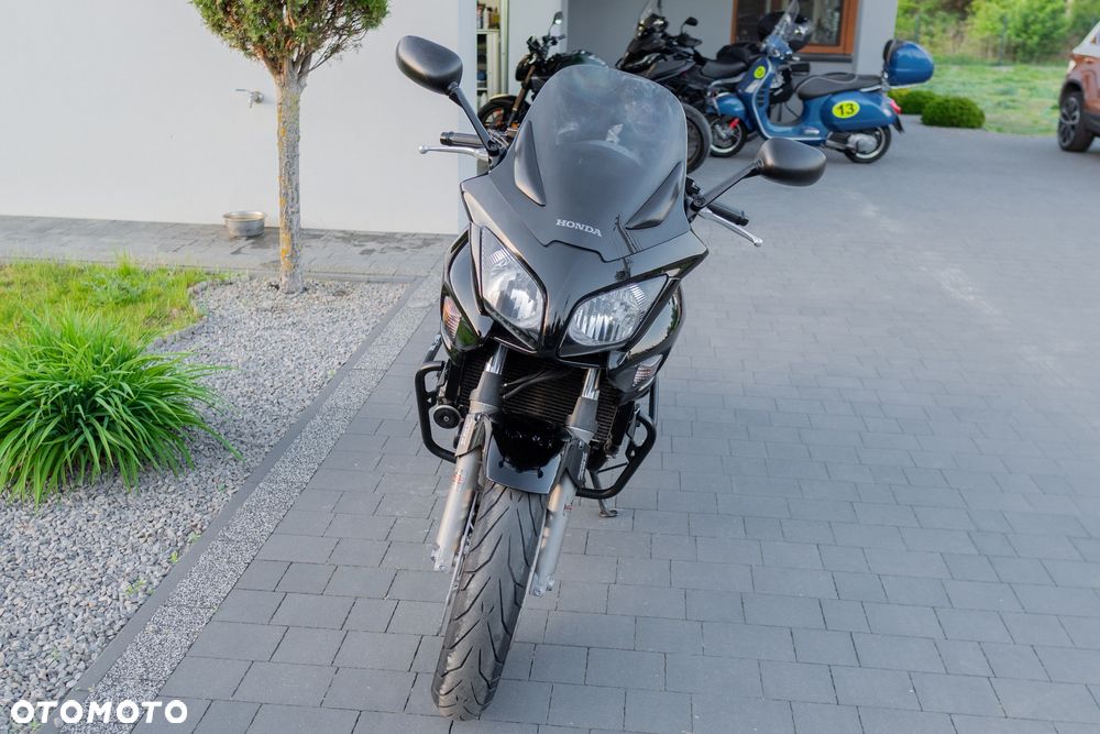 Honda CBF - 6