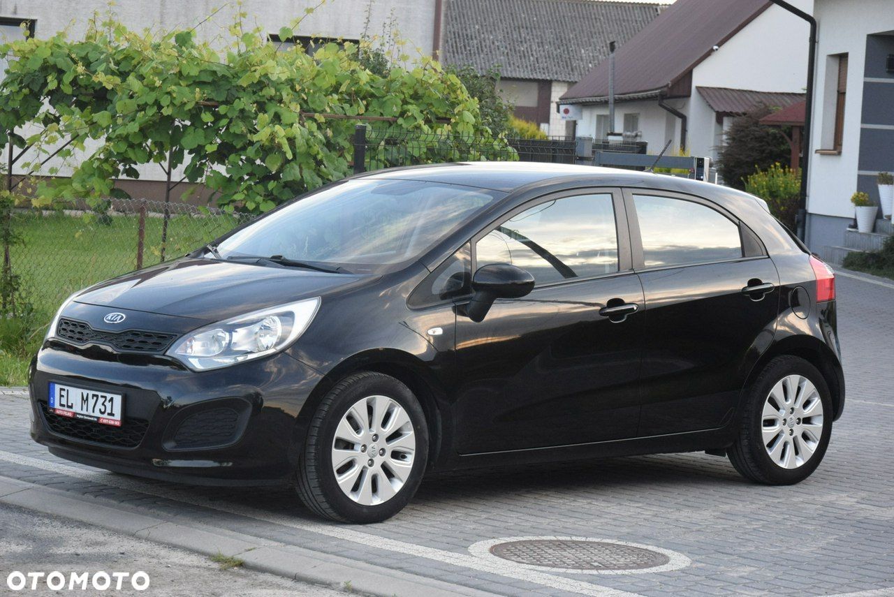 Kia Rio - 1