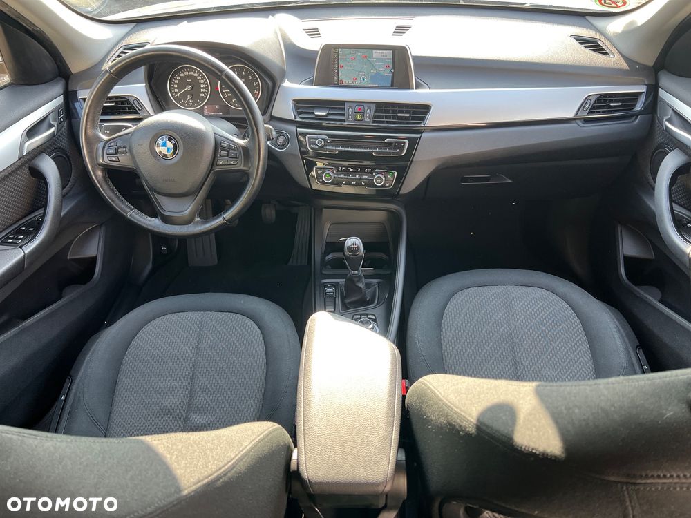 BMW X1 sDrive18i Advantage - 11