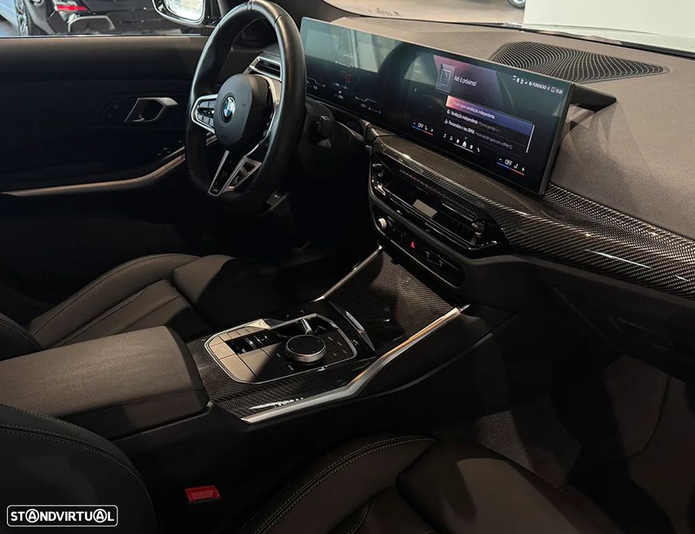 BMW 320 d Touring Pack Desportivo M Auto - 15