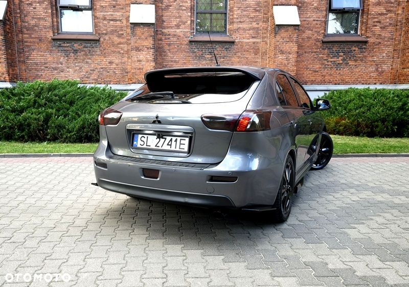 Mitsubishi Lancer 1.6 Intense - 32