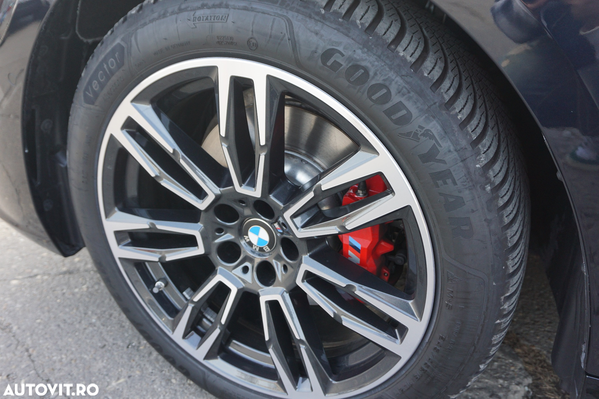 BMW Seria 5 520i AT MHEV - 13