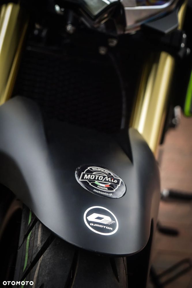QJMOTOR SRK 125S - 6