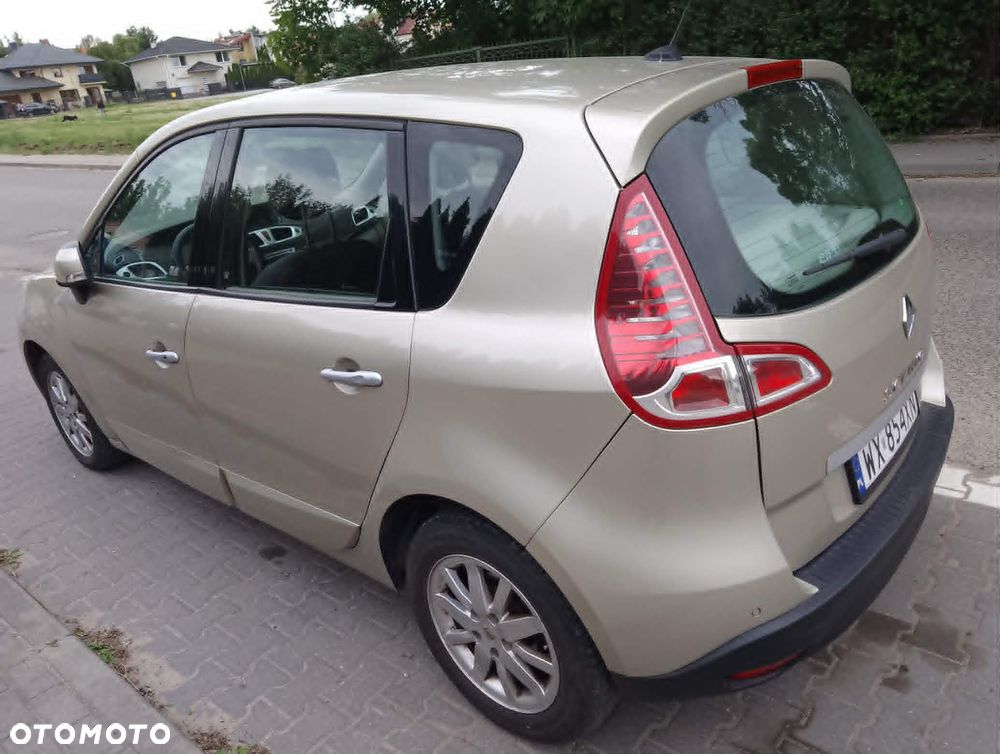 Renault Scenic 1.9 dCi Confort Privilege - 8