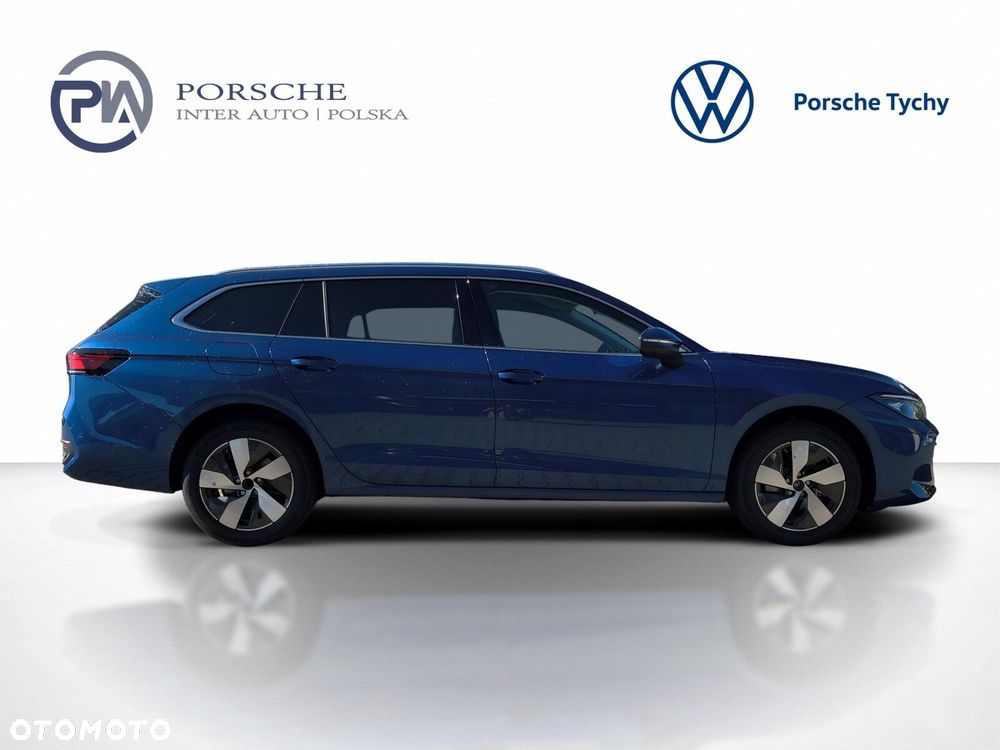 Volkswagen Passat - 4