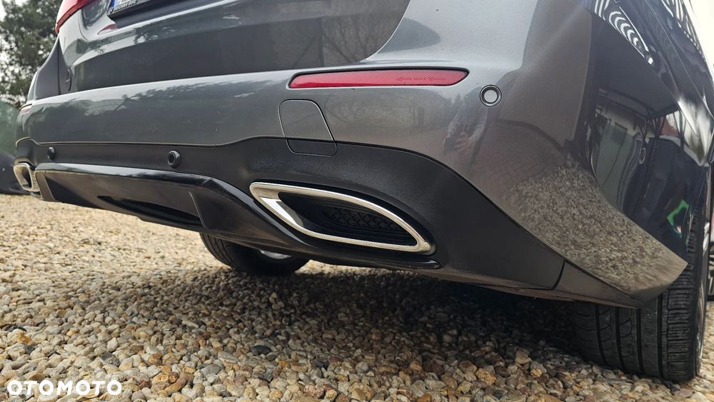 Mercedes-Benz Klasa E 220 d 4Matic 9G-TRONIC AMG Line - 16