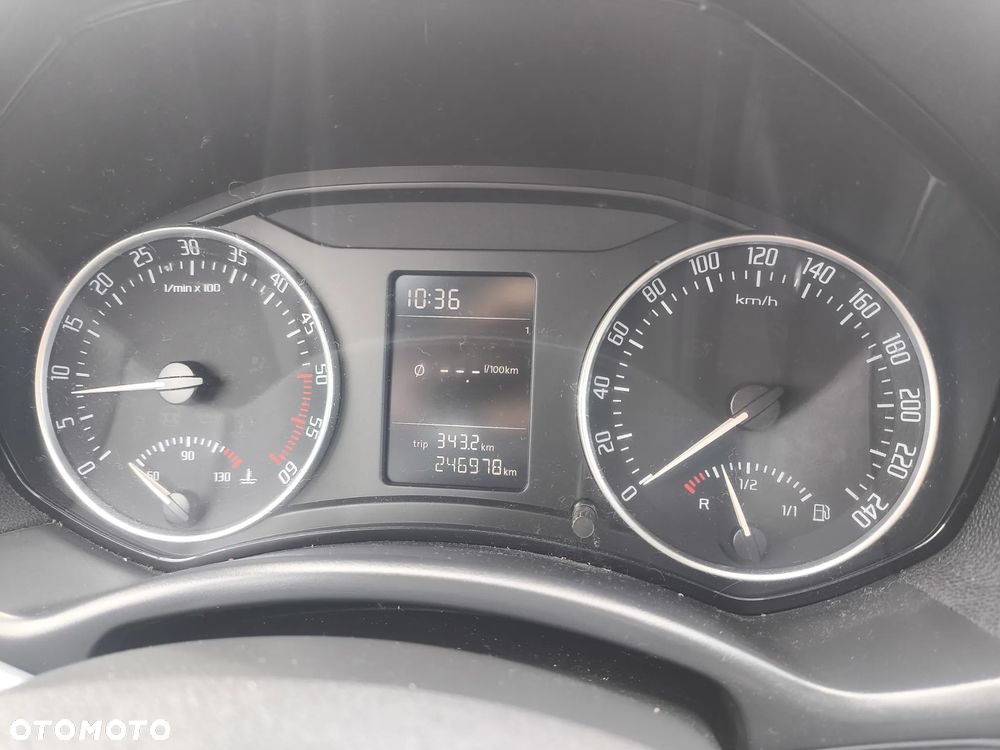 Skoda Octavia 1.6 TDI Ambition - 10