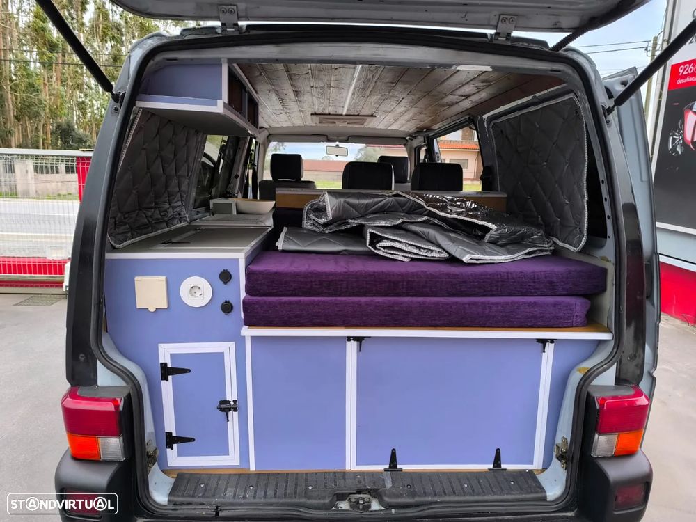 VW Transporter 2.4 D Kombi Sp. - 20