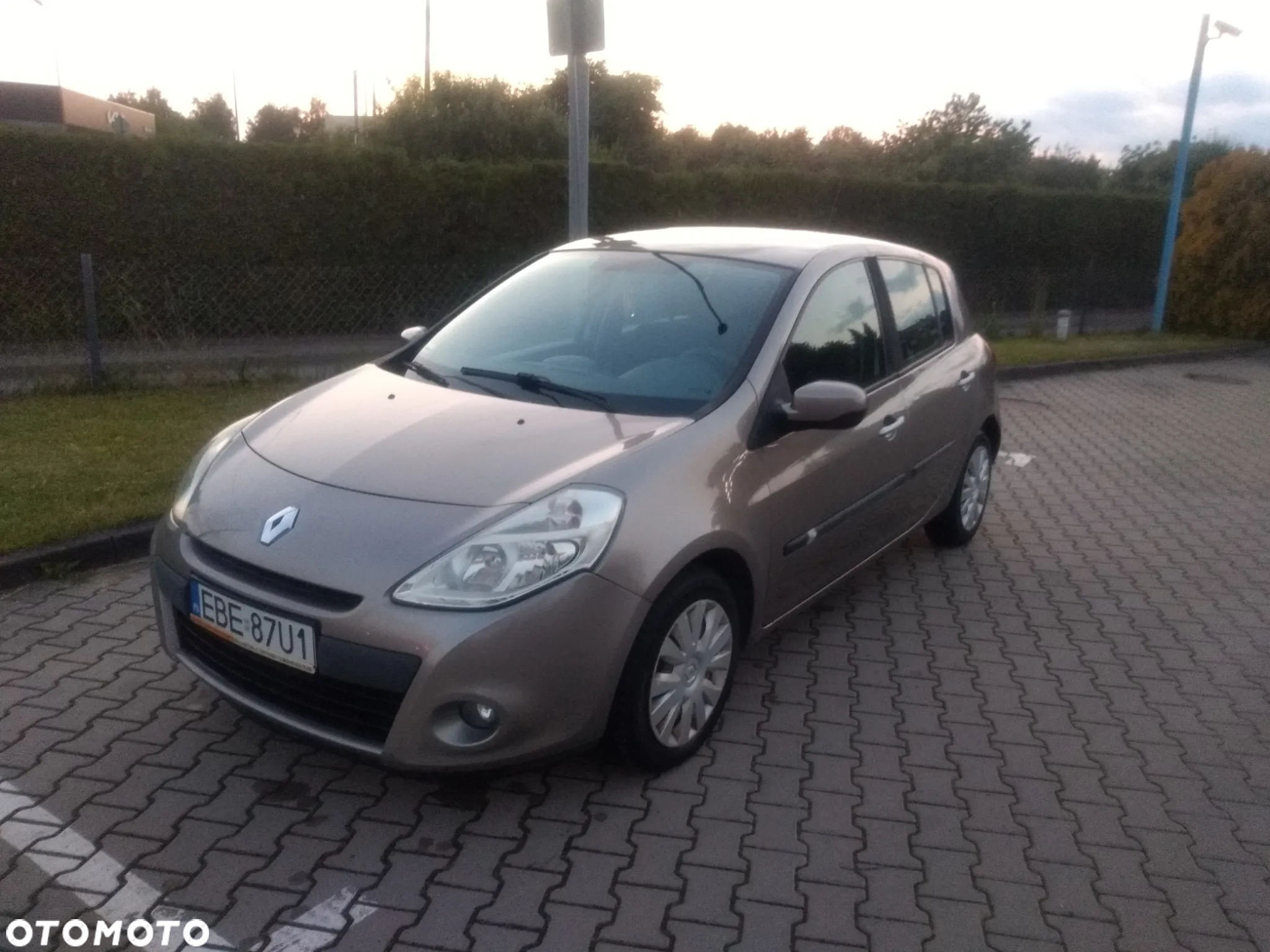Renault Clio 1.2 16V Alize - 10
