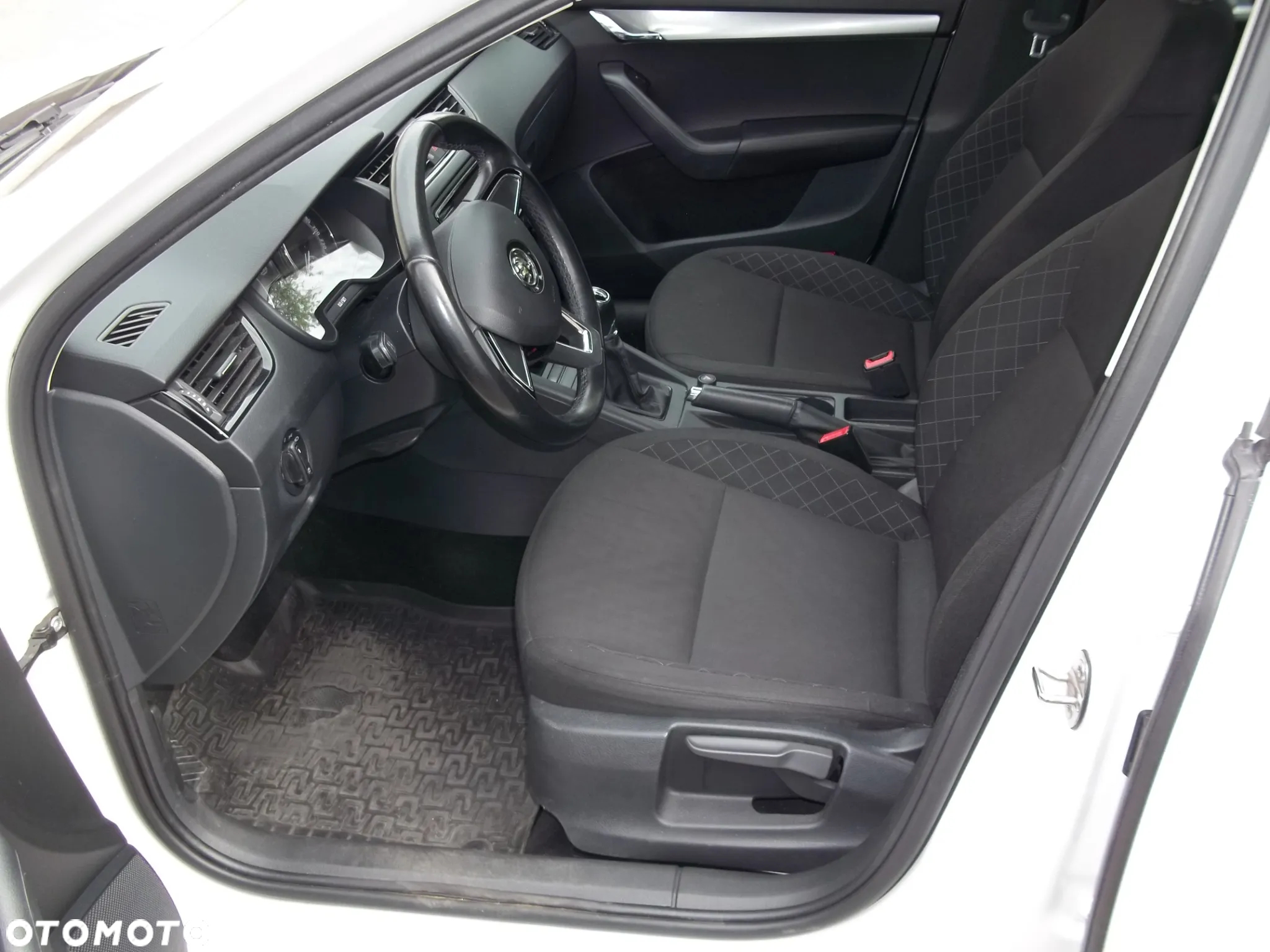 Skoda Octavia 1.6 TDI Active - 13