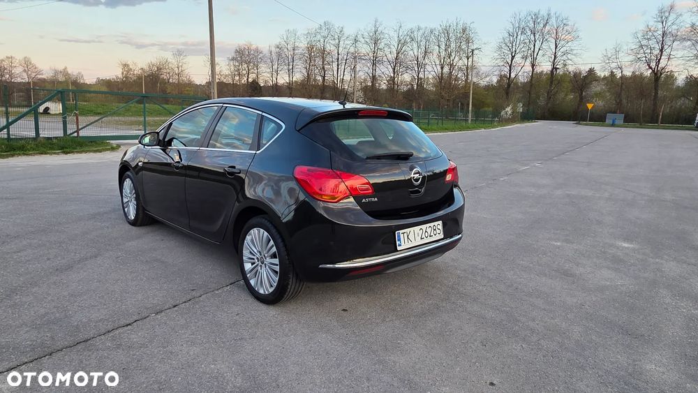 Opel Astra 1.6 Sport - 13