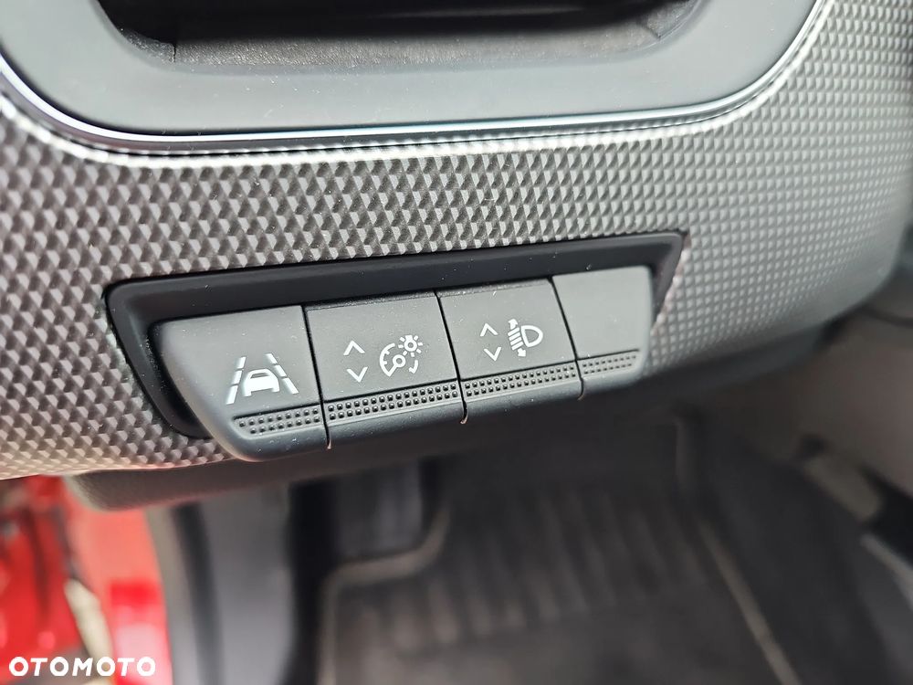 Renault Arkana 1.6 E-TECH Intens MMT - 12