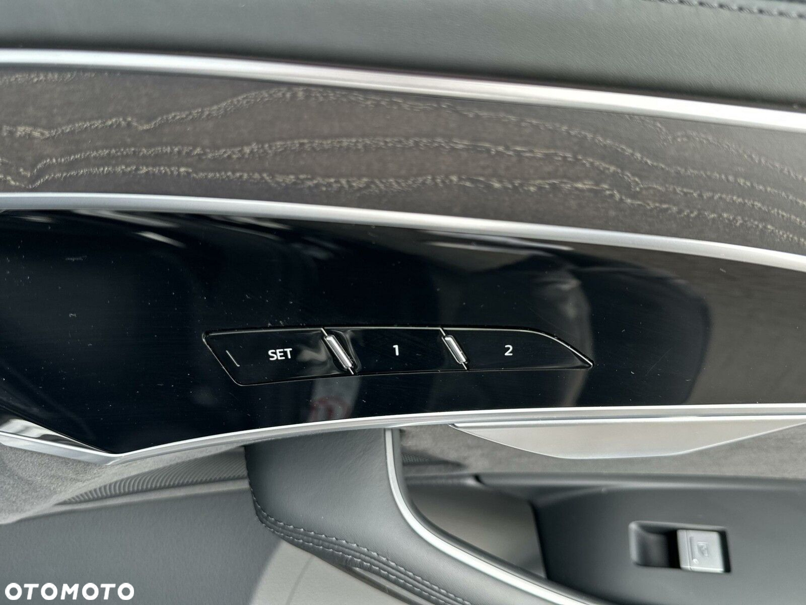 Audi A8 - 32