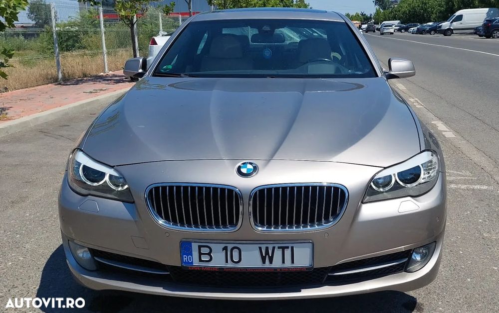BMW Seria 5 525d Sport-Aut. Modern Line - 2