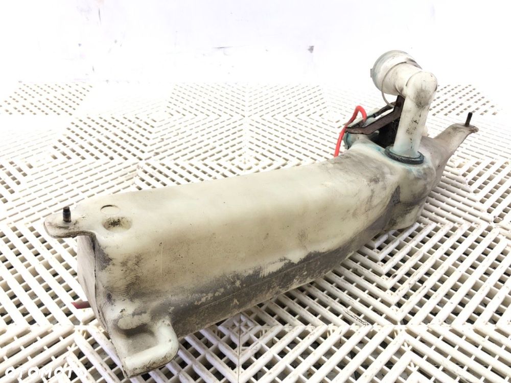 ZBIORNIK SPRYSKIWACZY  ISUZU RODEO samochód terenowy zamknięty 1997 - 2004 3.2 V6 151 kW [205 KM] - 2