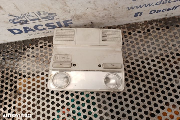 Lampa plafon fata Volkswagen VW Passat B6  [din 2005 pana  2010] seria wagon 5-usi 1.9 TDI MT (105 - 1