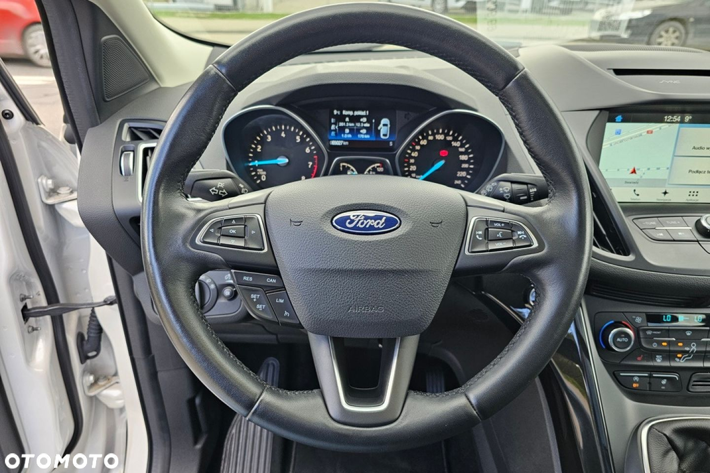 Ford Kuga - 21