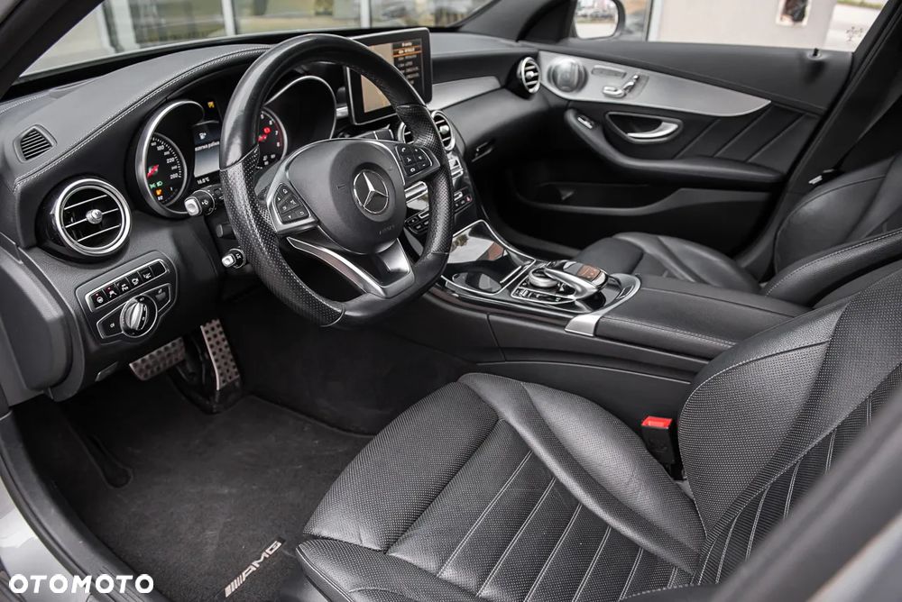 Mercedes-Benz Klasa C 400 4-Matic 9G-TRONIC - 15