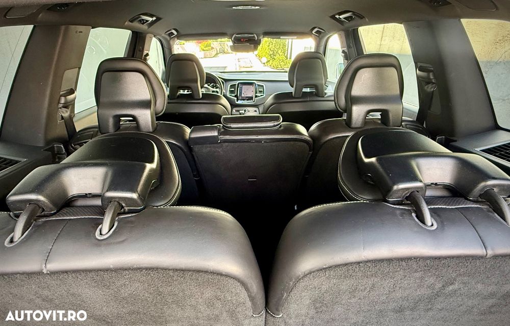 Volvo XC 90 D5 AWD Geartronic RDesign - 8