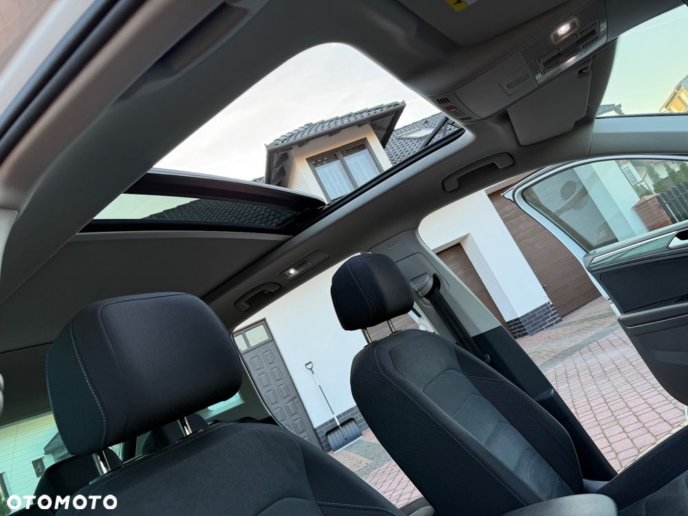 Volkswagen Tiguan 2.0 TDI SCR 4MOTION (BlueMotion Techn.) DSG Highline - 27