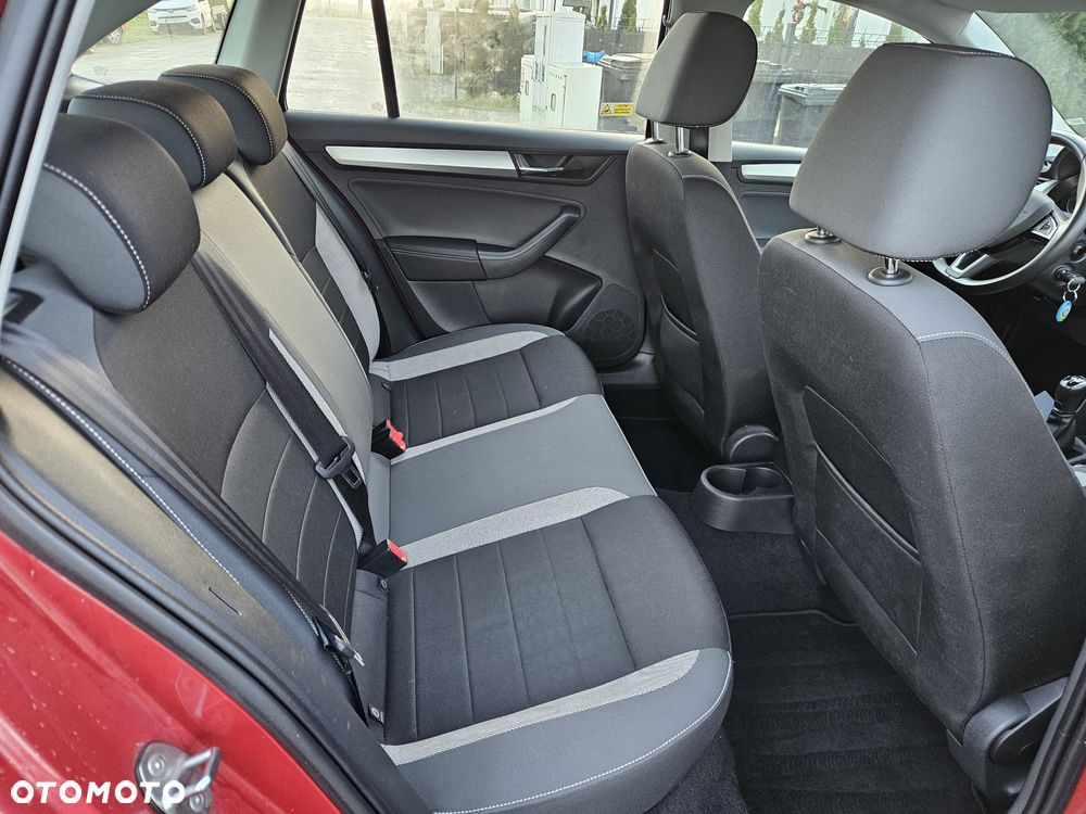 Skoda RAPID 1.0 TSI Cool Edition R&G - 15