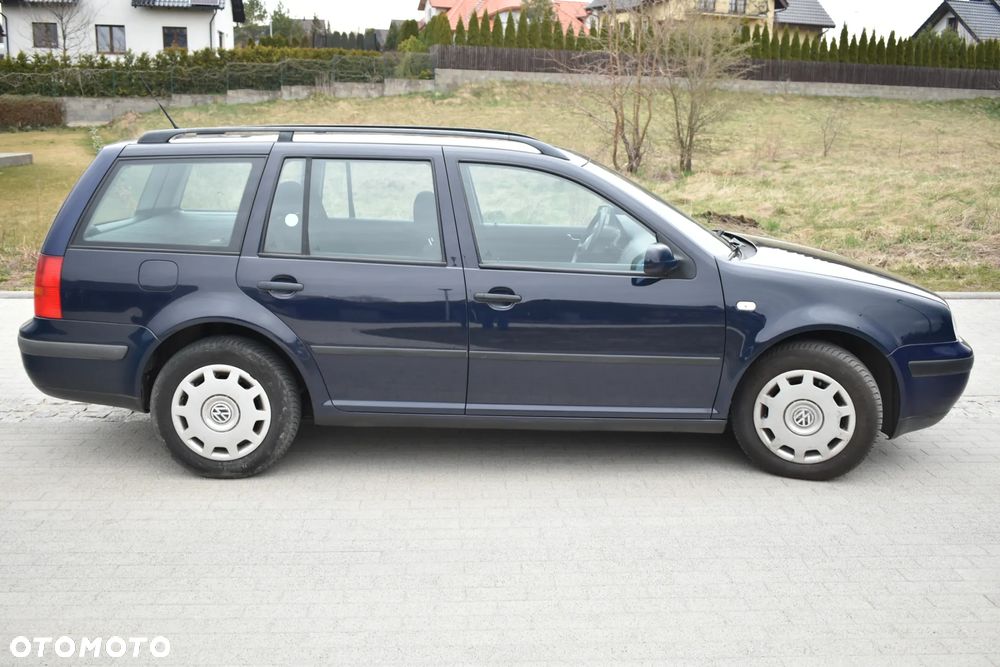 Volkswagen Golf - 3