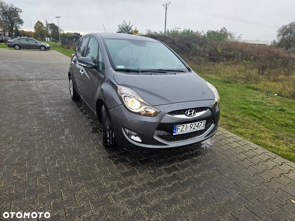 Hyundai ix20 - 12