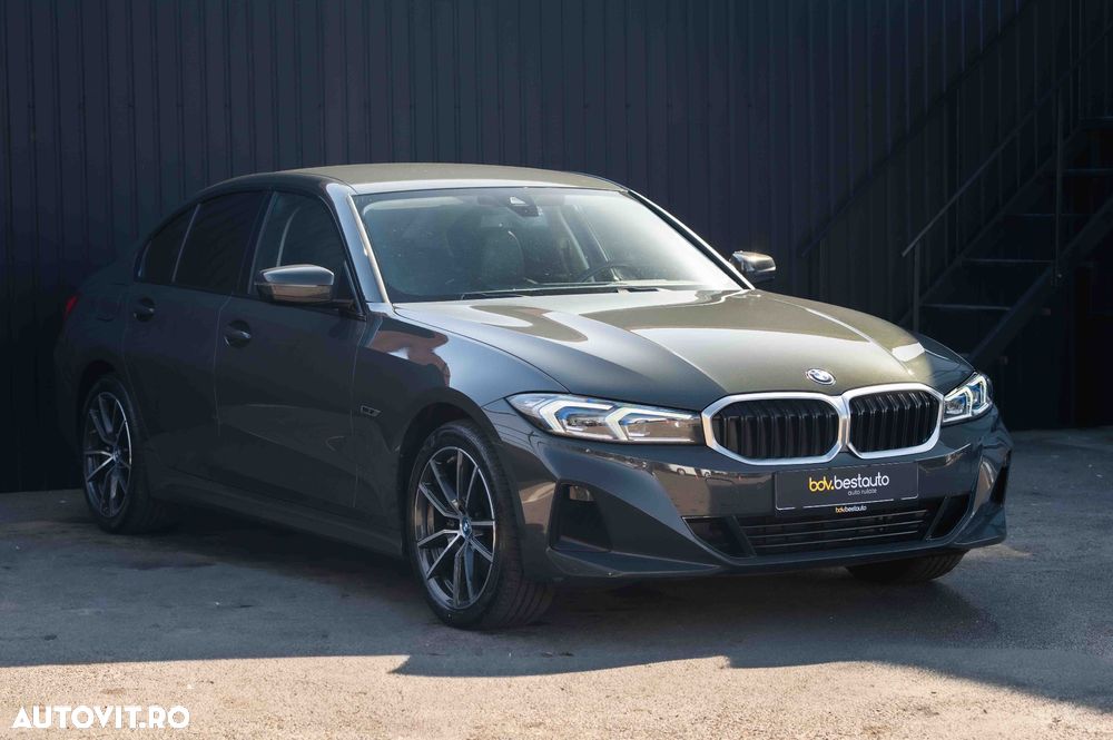 BMW Seria 3 320e Aut. - 37