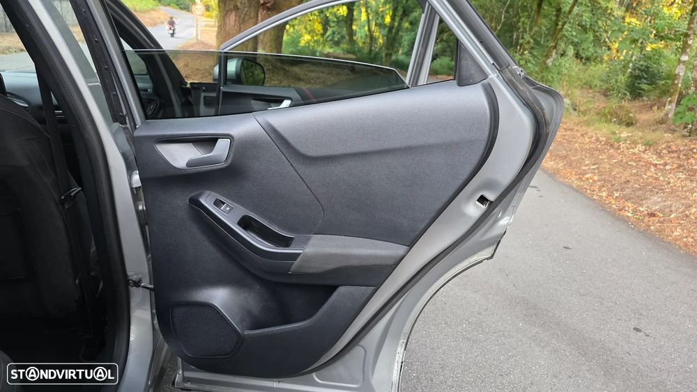 Ford Puma 1.0 EcoBoost Hybrid ST-LINE DESIGN - 12