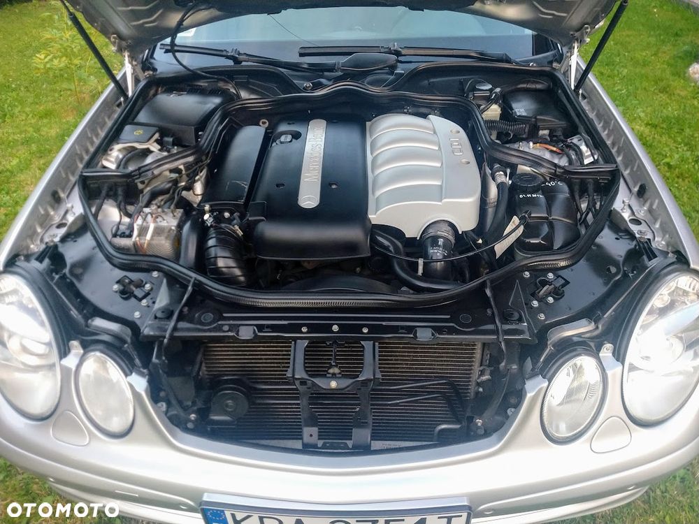 Mercedes-Benz Klasa E - 28