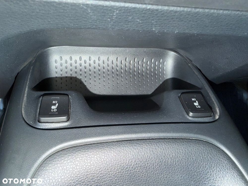 Toyota Corolla 1.8 Hybrid GPF Comfort - 37