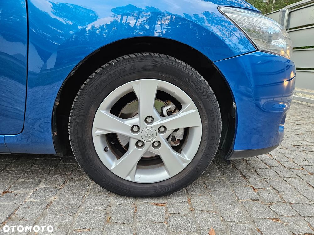 Toyota Auris 1.6 Sol - 28