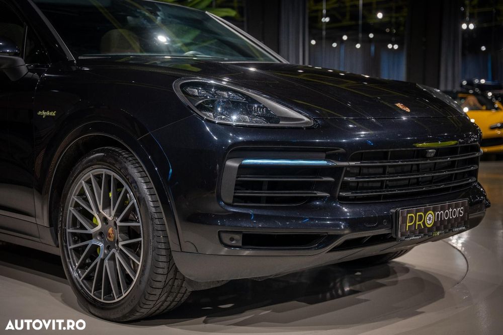 Porsche Cayenne Coupe - 7