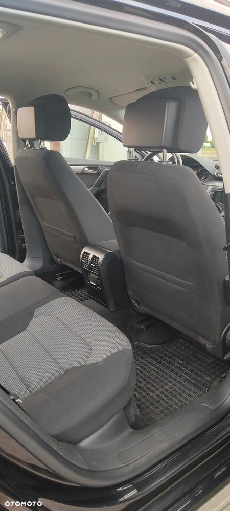 Volkswagen Passat 2.0 TDI Comfortline - 10