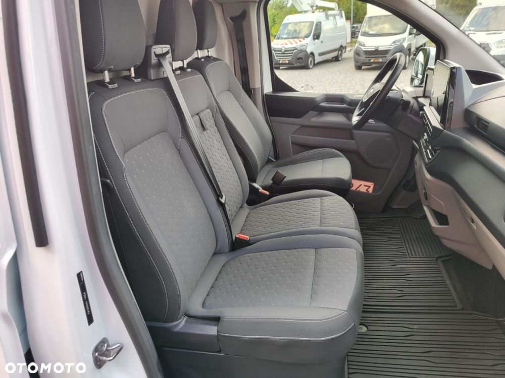 Ford Transit Custom - 16