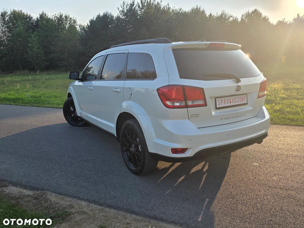 Fiat Freemont 2.0 Multijet Black Code AWD - 9