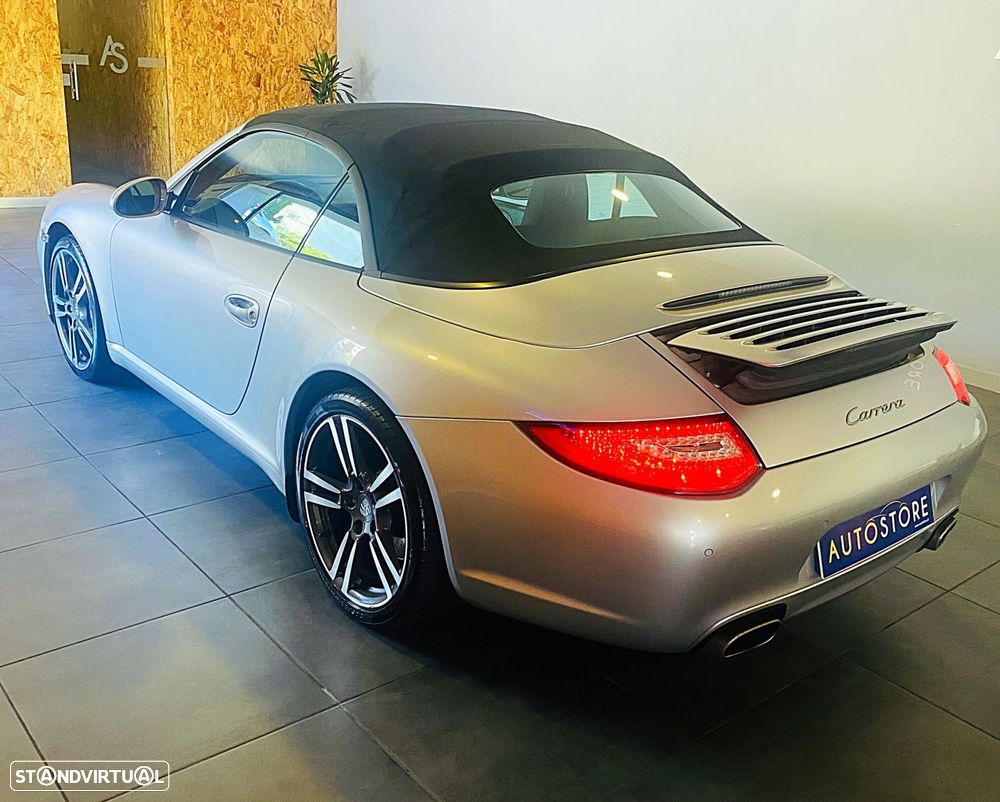 Porsche 911 Série F - 21