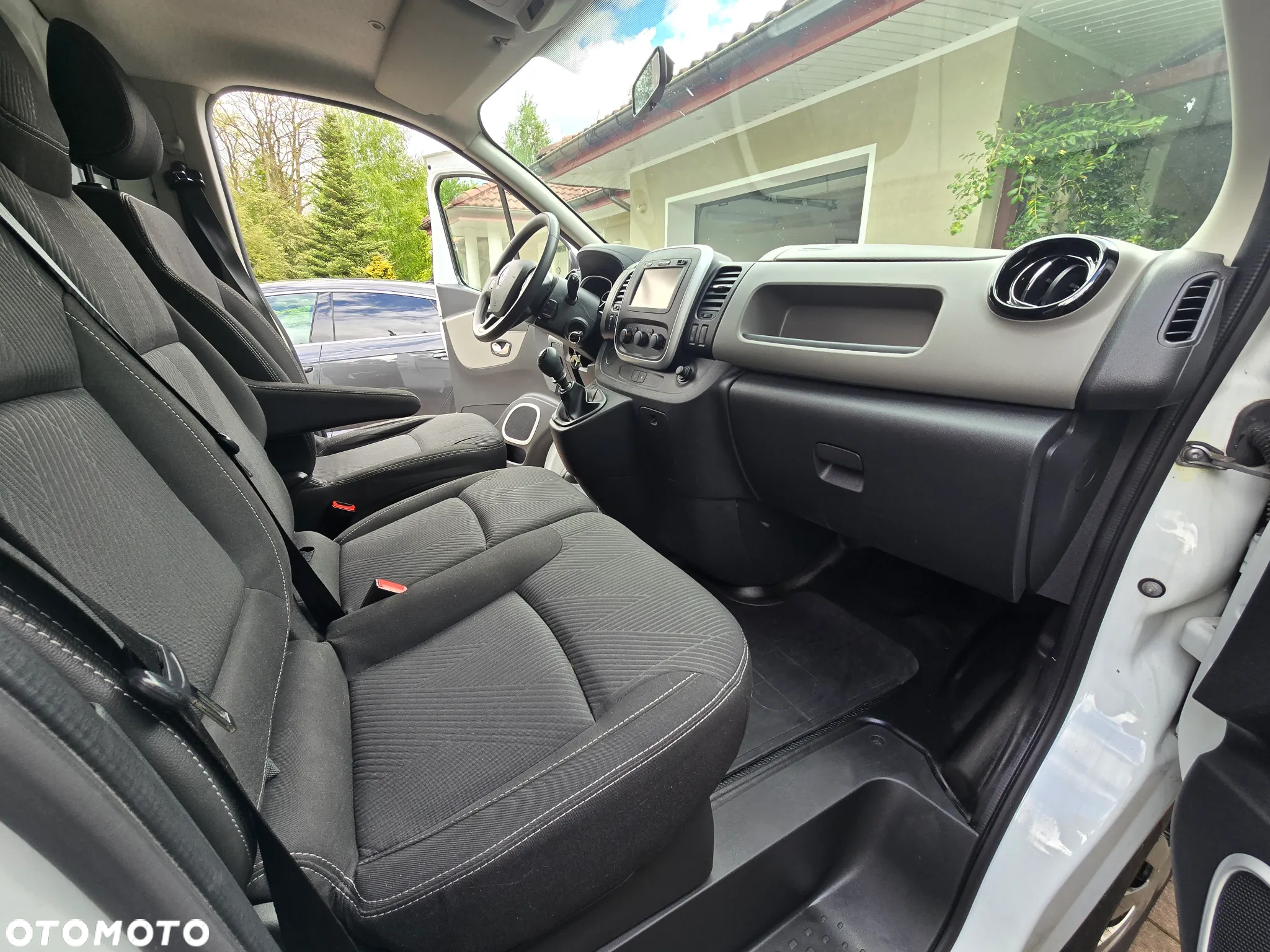 Renault Trafic - 12